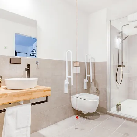 Limehome Annastrasse Апарт-готель