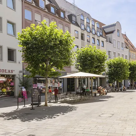 Limehome Annastrasse 3*