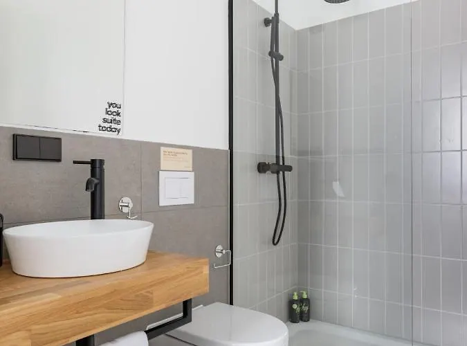 Aparthotel Limehome Annastrasse Augusta